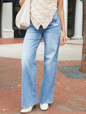 mediumwas-wide-leg-mid-rise-jeans-1_c4448ed7-d6c3-49e3-ab08-1e741a5045e0.jpg