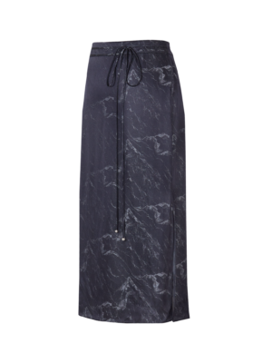 urbanzen_silk_skirt_side.png